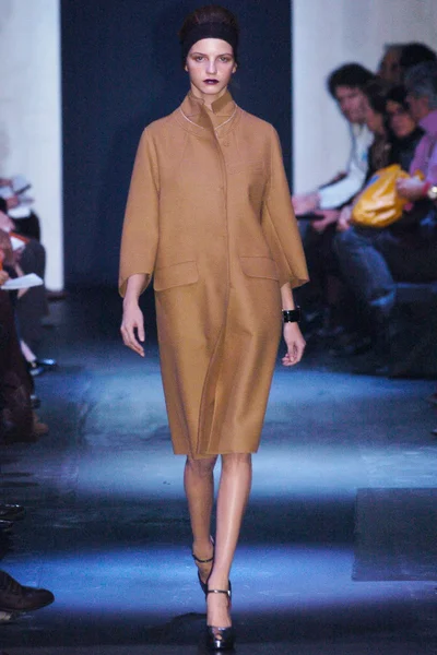 Look 5
